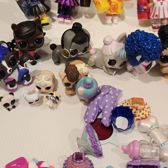 Lol Surprise Doll and Accessories Huge Lot - Picture 15 of 16